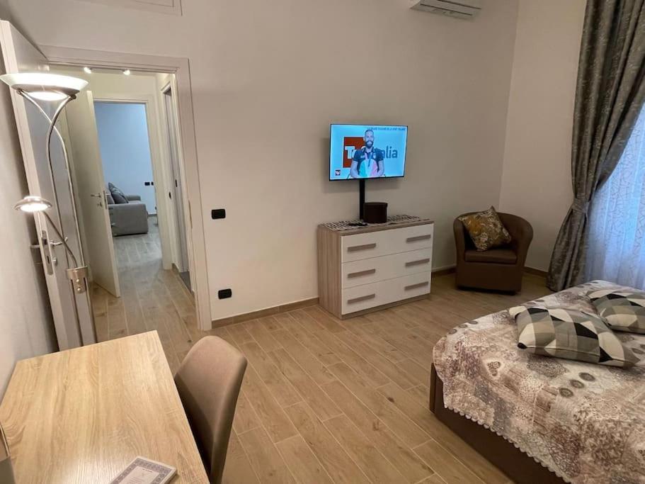 Nel Quartiere Bayres Suite Completamente Rinnovata Milan Exterior photo
