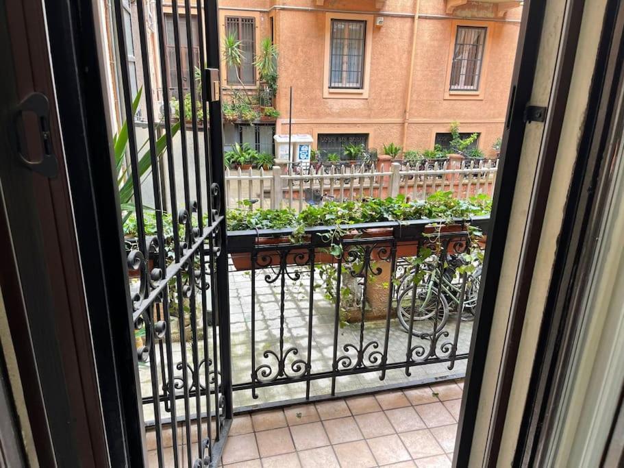 Nel Quartiere Bayres Suite Completamente Rinnovata Milan Exterior photo